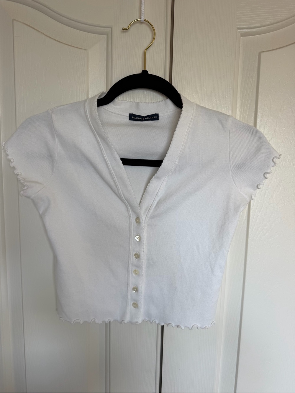 Brandy Melville White V‑Neck Button Crop Top with Lettuce Trim